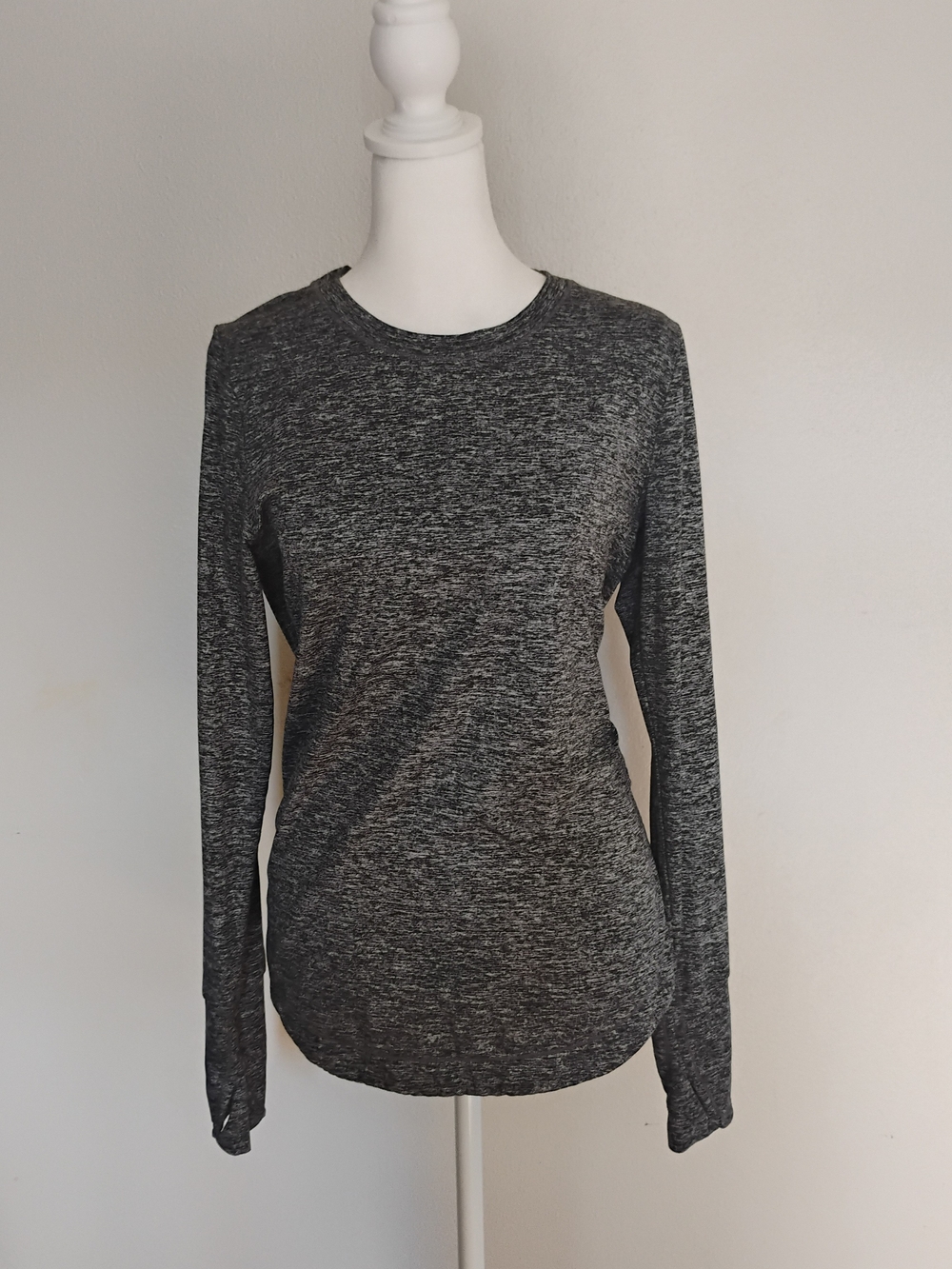 Athleta Uptempo Top long-sleeWomen’s Long Sleeve Crewneck Top - Charcoal Heather